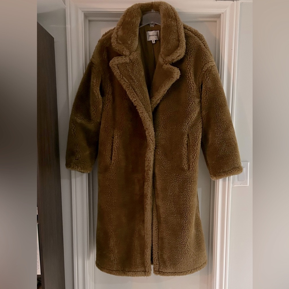 Industry Teddy Brown coat Size M